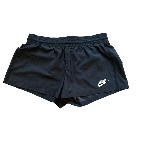 Nike Pants - NIKE Women’s Low Rise Shortie Active Wear Black Shorts Size Small